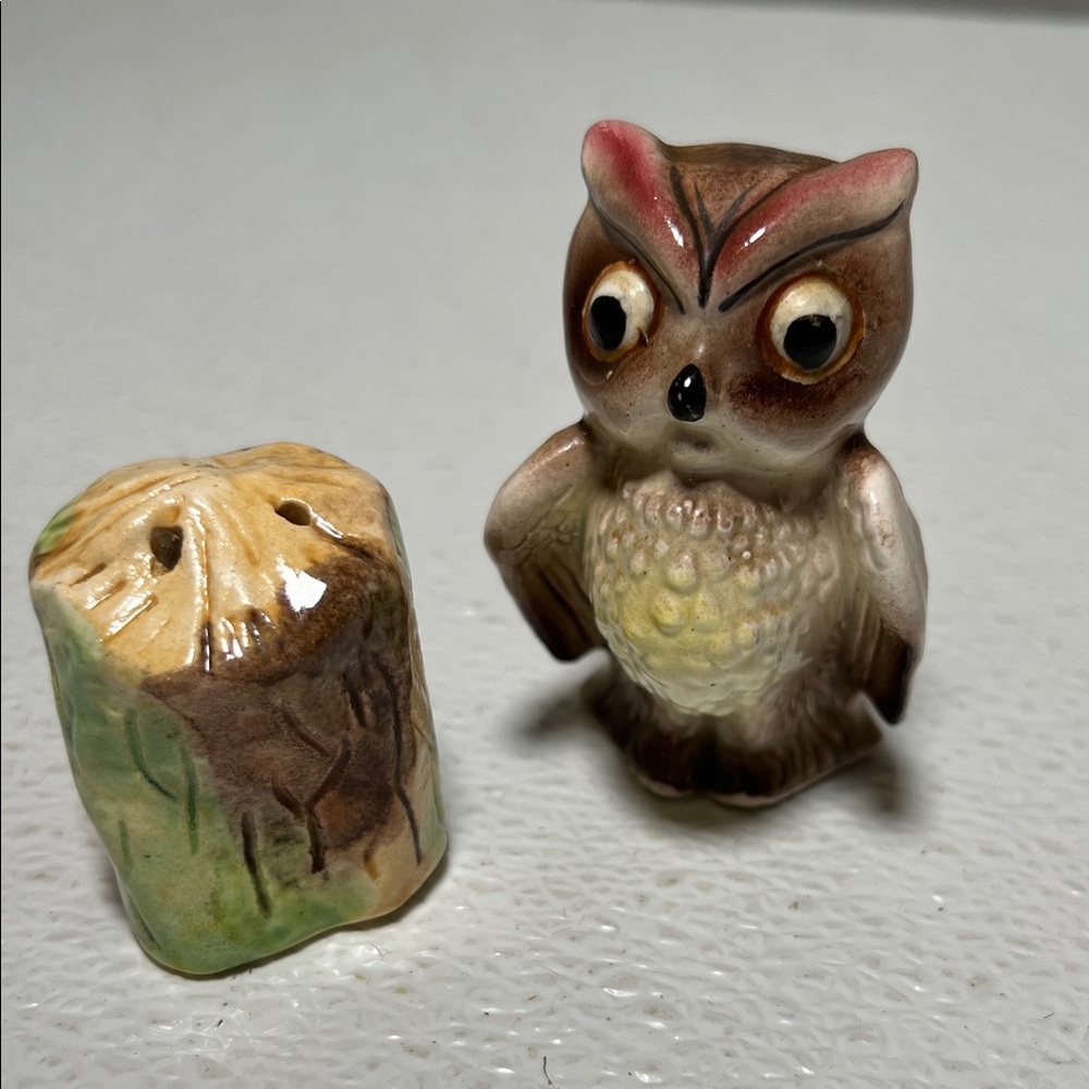 Vintage Ceramic Owl /Tree Stump German Hand Painted Salt & Pepper Shakers -